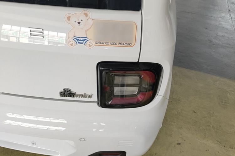 Used Geely Galaxy Panda 2024 Panda Mini 200km Endurance Bear Right Rear Taillight