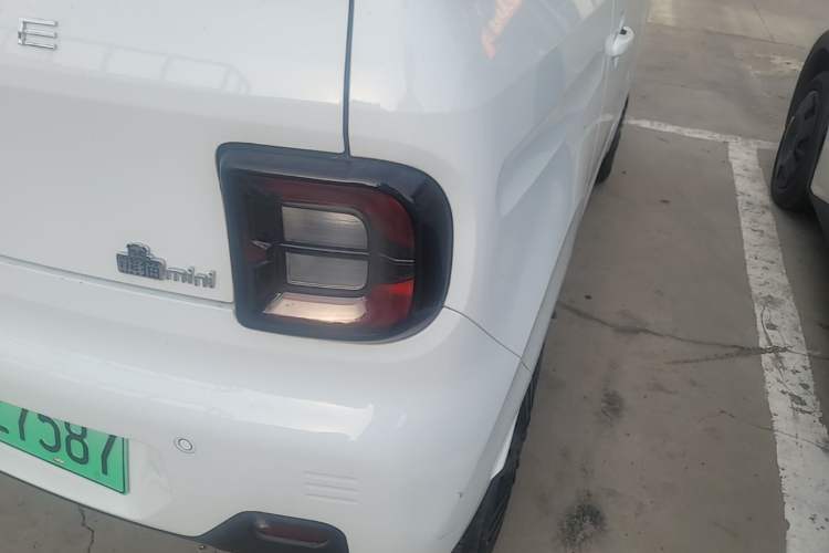 Used Geely Galaxy Panda 2024 Panda Mini 200km Endurance Bear Right Rear Taillight