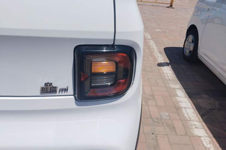 Used Geely Galaxy Panda 2024 200km Panda Kart Right Rear Taillight