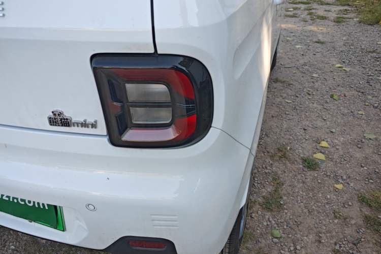 Used Geely Galaxy Panda 2024 Panda Mini 200km Endurance Bear Right Rear Taillight