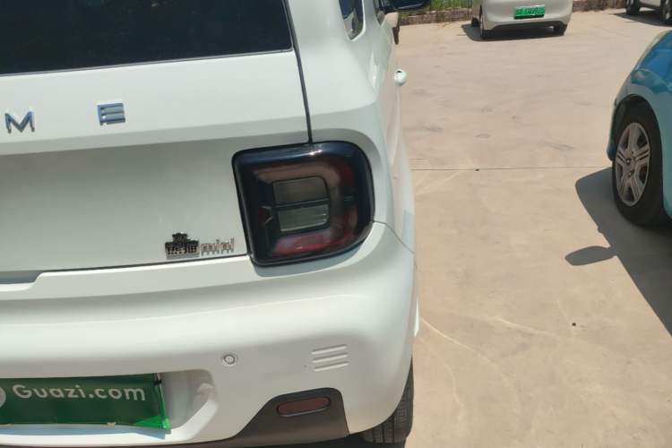 Used Geely Galaxy Panda 2024 Panda Mini 200km Endurance Bear Right Rear Taillight