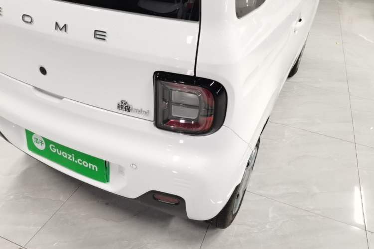 Used Geely Galaxy Panda 2024 Panda Mini 200km Endurance Bear Right Rear Taillight