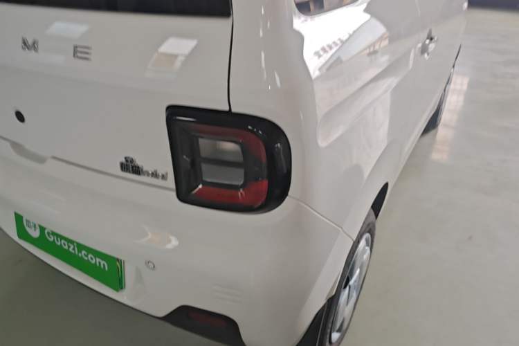 Used Geely Galaxy Panda 2024 Panda Mini 200km Endurance Bear Right Rear Taillight