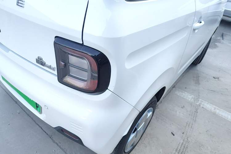 Used Geely Galaxy Panda 2024 Panda Mini 200km Endurance Bear Right Rear Taillight