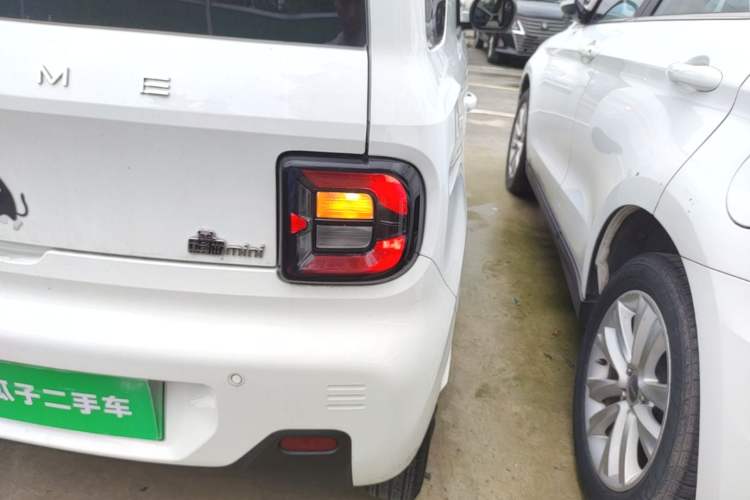 Used Geely Galaxy Panda 2024 Panda Mini 200km Endurance Bear Right Rear Taillight