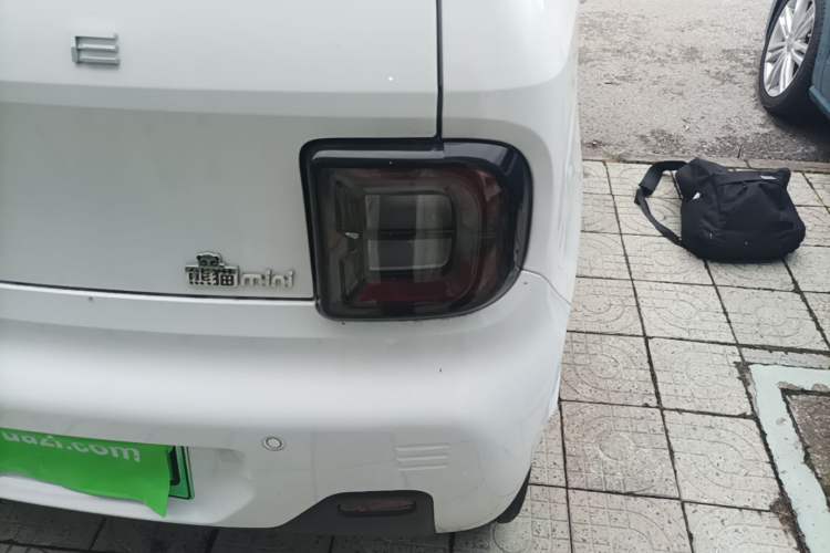 Used Geely Galaxy Panda 2024 Panda Mini 200km Endurance Bear Right Rear Taillight