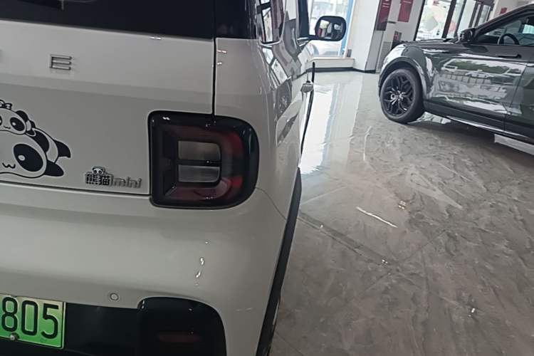 Used Geely Galaxy Panda 2024 200km Panda Kart Right Rear Taillight
