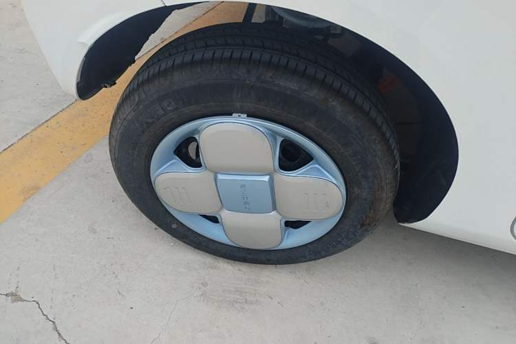 Used Geely Galaxy Panda 2024 Panda Mini 200km Endurance Bear Right Rear Wheel Hub