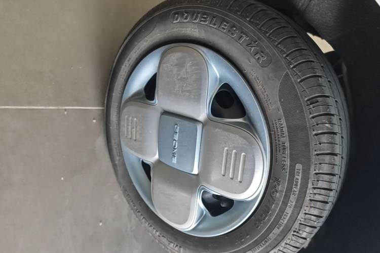 Used Geely Galaxy Panda 2024 Panda Mini 200km Endurance Bear Right Rear Wheel Hub