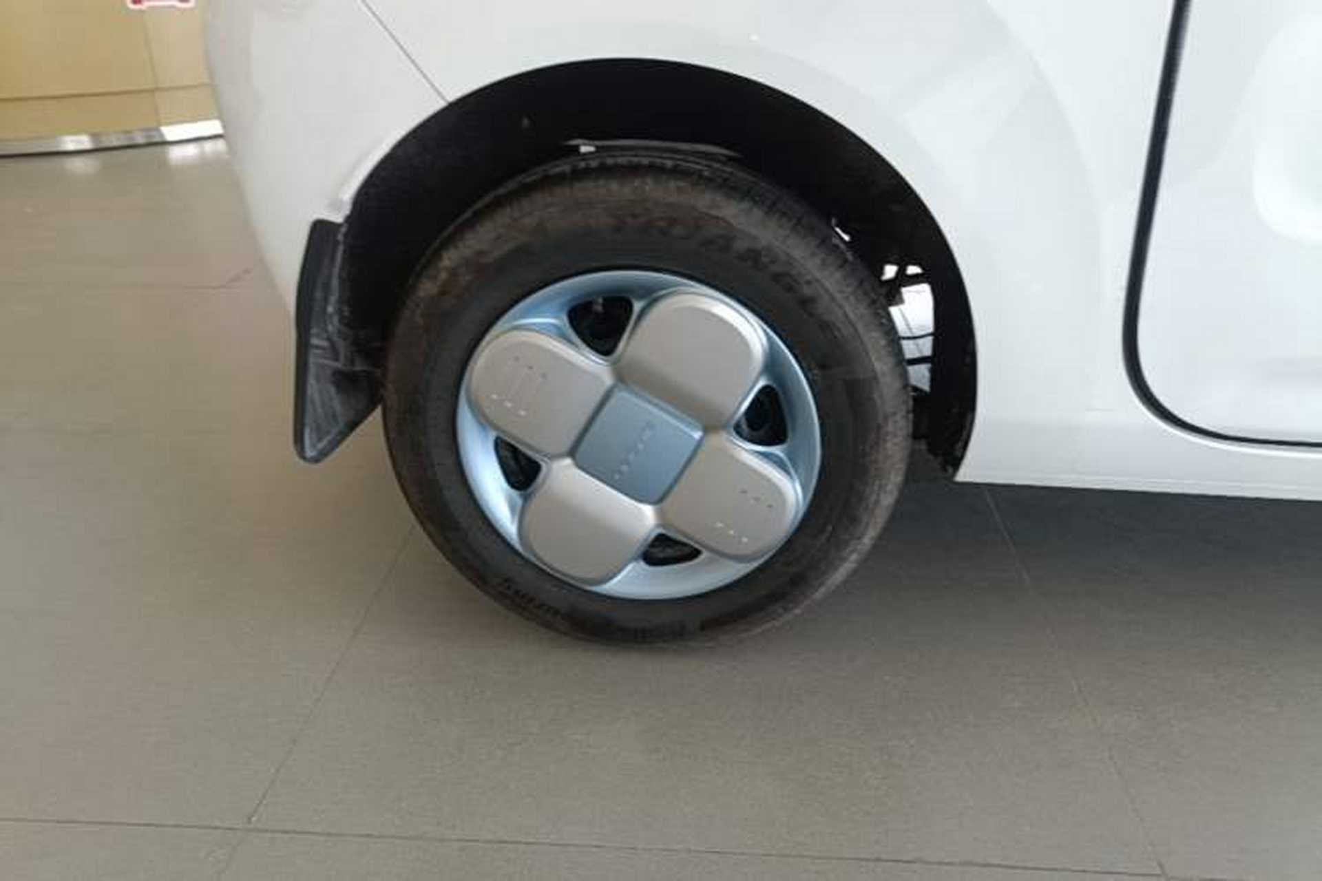 Used Geely Galaxy Panda 2024 Panda Mini 200km Endurance Bear Right Rear Wheel Hub