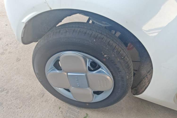 Used Geely Galaxy Panda 2024 Panda Mini 200km Endurance Bear Right Rear Wheel Hub