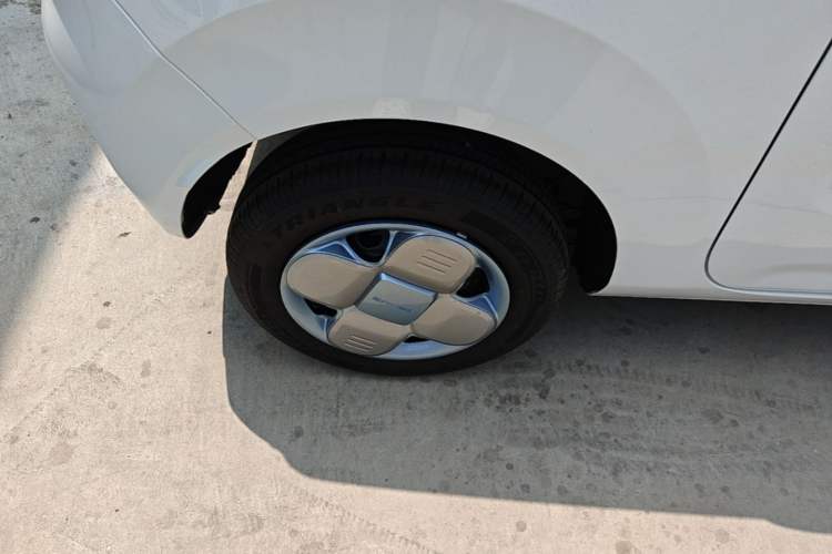 Used Geely Galaxy Panda 2024 Panda Mini 200km Endurance Bear Right Rear Wheel Hub