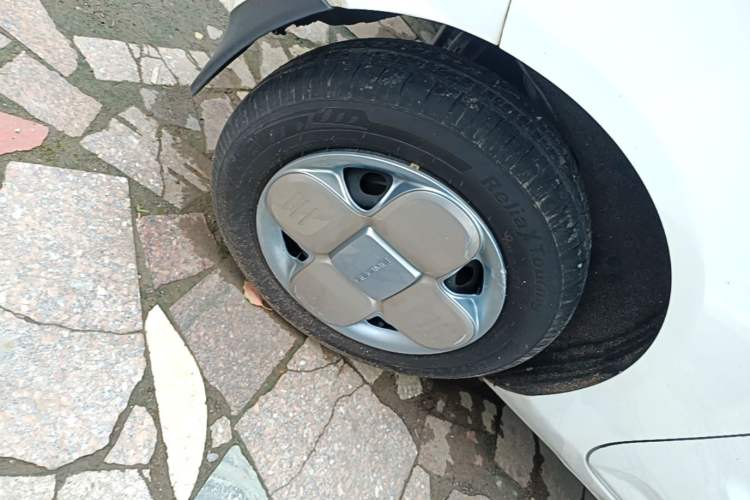 Used Geely Galaxy Panda 2024 Panda Mini 200km Endurance Bear Right Rear Wheel Hub