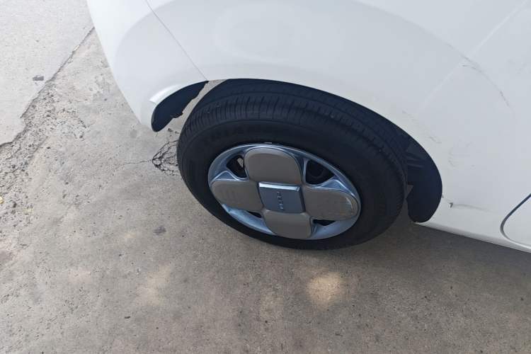 Used Geely Galaxy Panda 2024 Panda Mini 200km Endurance Bear Right Rear Wheel Hub