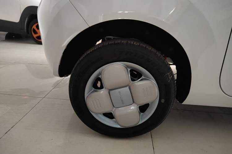 Used Geely Galaxy Panda 2024 Panda Mini 200km Endurance Bear Right Rear Wheel Hub