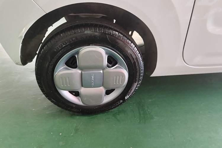 Used Geely Galaxy Panda 2024 Panda Mini 200km Endurance Bear Right Rear Wheel Hub