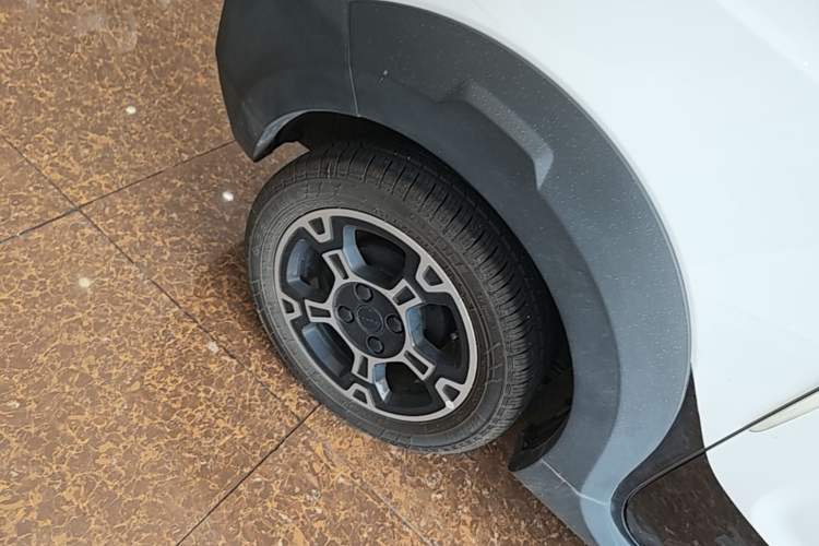 Used Geely Galaxy Panda 2024 200km Panda Rider Right Rear Wheel Hub