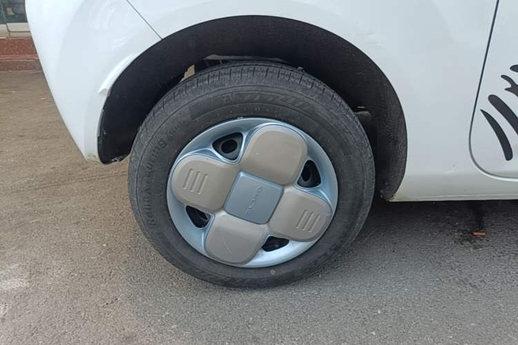 Used Geely Galaxy Panda 2024 Panda Mini 200km Endurance Bear Right Rear Wheel Hub