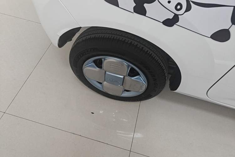 Used Geely Galaxy Panda 2024 Panda Mini 200km Endurance Bear Right Rear Wheel Hub