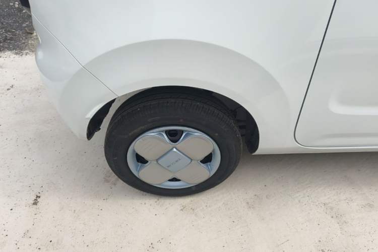 Used Geely Galaxy Panda 2024 Panda Mini 200km Endurance Bear Right Rear Wheel Hub