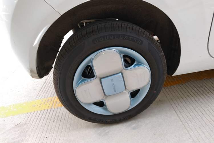 Used Geely Galaxy Panda 2024 Panda Mini 200km Endurance Bear Right Rear Wheel Hub