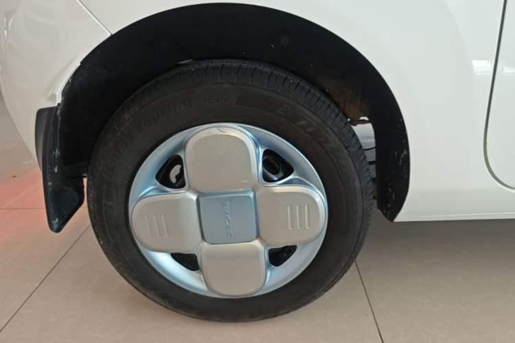 Used Geely Galaxy Panda 2024 Panda Mini 200km Endurance Bear Right Rear Wheel Hub