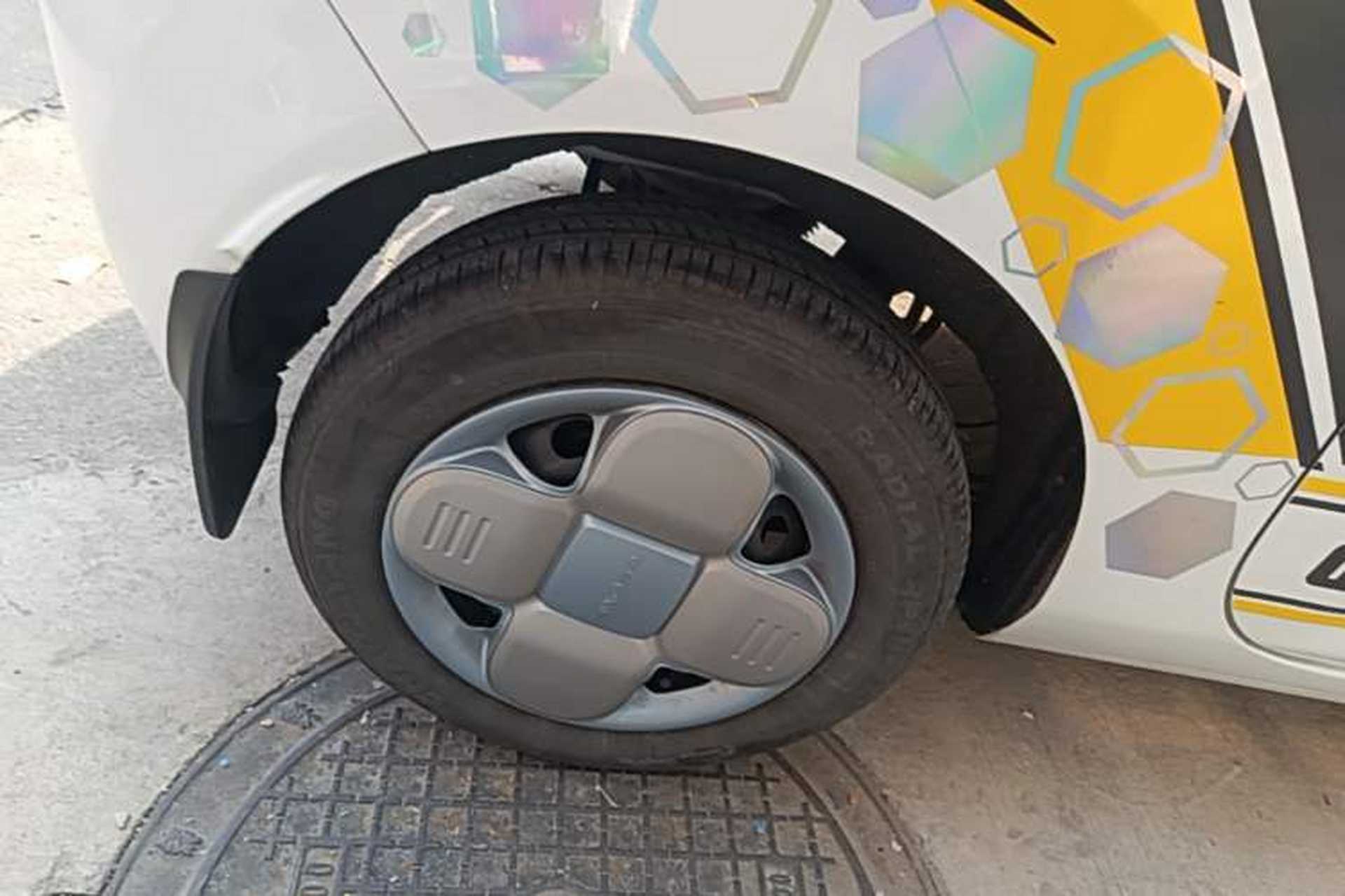 Used Geely Galaxy Panda 2024 Facelifted Panda Mini 200km Dragon Edition Right Rear Wheel Hub