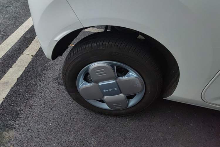 Used Geely Galaxy Panda 2024 Panda Mini 200km Endurance Bear Right Rear Wheel Hub