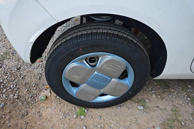 Used Geely Galaxy Panda 2024 Panda Mini 200km Endurance Bear Right Rear Wheel Hub