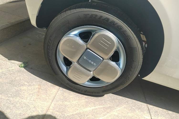 Used Geely Galaxy Panda 2024 Panda Mini 200km Endurance Bear Right Rear Wheel Hub