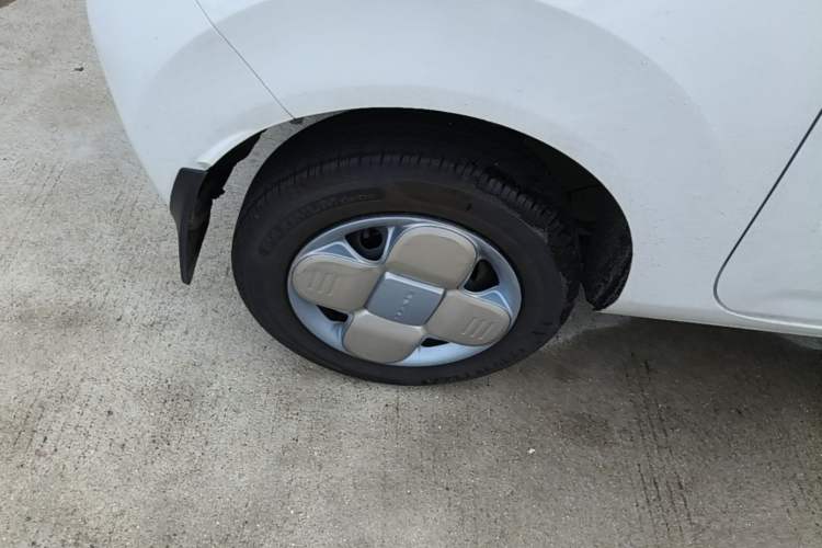 Used Geely Galaxy Panda 2024 Panda Mini 200km Endurance Bear Right Rear Wheel Hub
