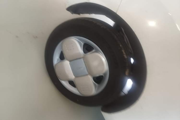 Used Geely Galaxy Panda 2024 Panda Mini 200km Endurance Bear Right Rear Wheel Hub