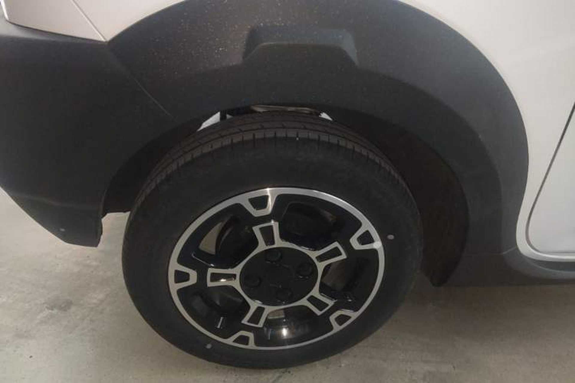 Used Geely Galaxy Panda 2024 200km Panda Rider Right Rear Wheel Hub