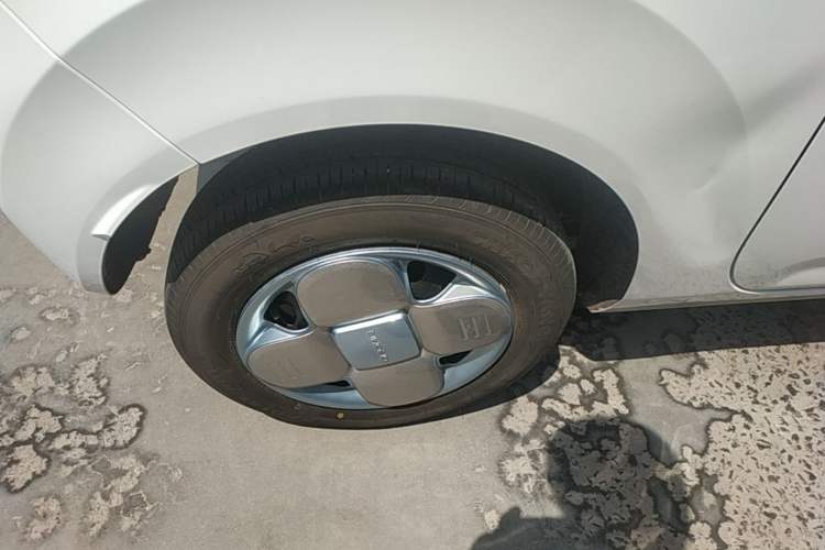 Used Geely Galaxy Panda 2024 Panda Mini 200km Endurance Bear Right Rear Wheel Hub