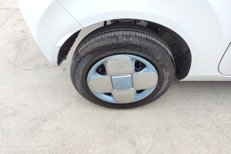 Used Geely Galaxy Panda 2024 Panda Mini 200km Endurance Bear Right Rear Wheel Hub