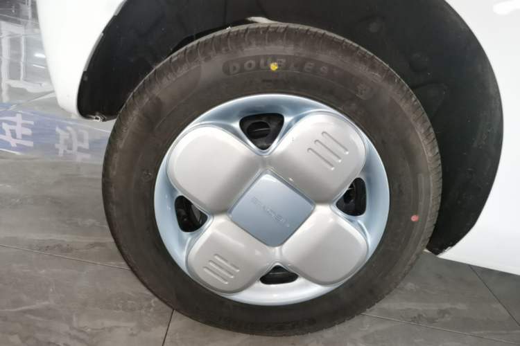 Used Geely Galaxy Panda 2024 Panda Mini 200km Endurance Bear Right Rear Wheel Hub