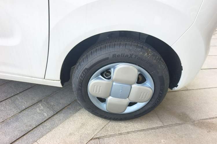 Used Geely Galaxy Panda 2024 Panda Mini 200km Endurance Bear Right Rear Wheel Hub