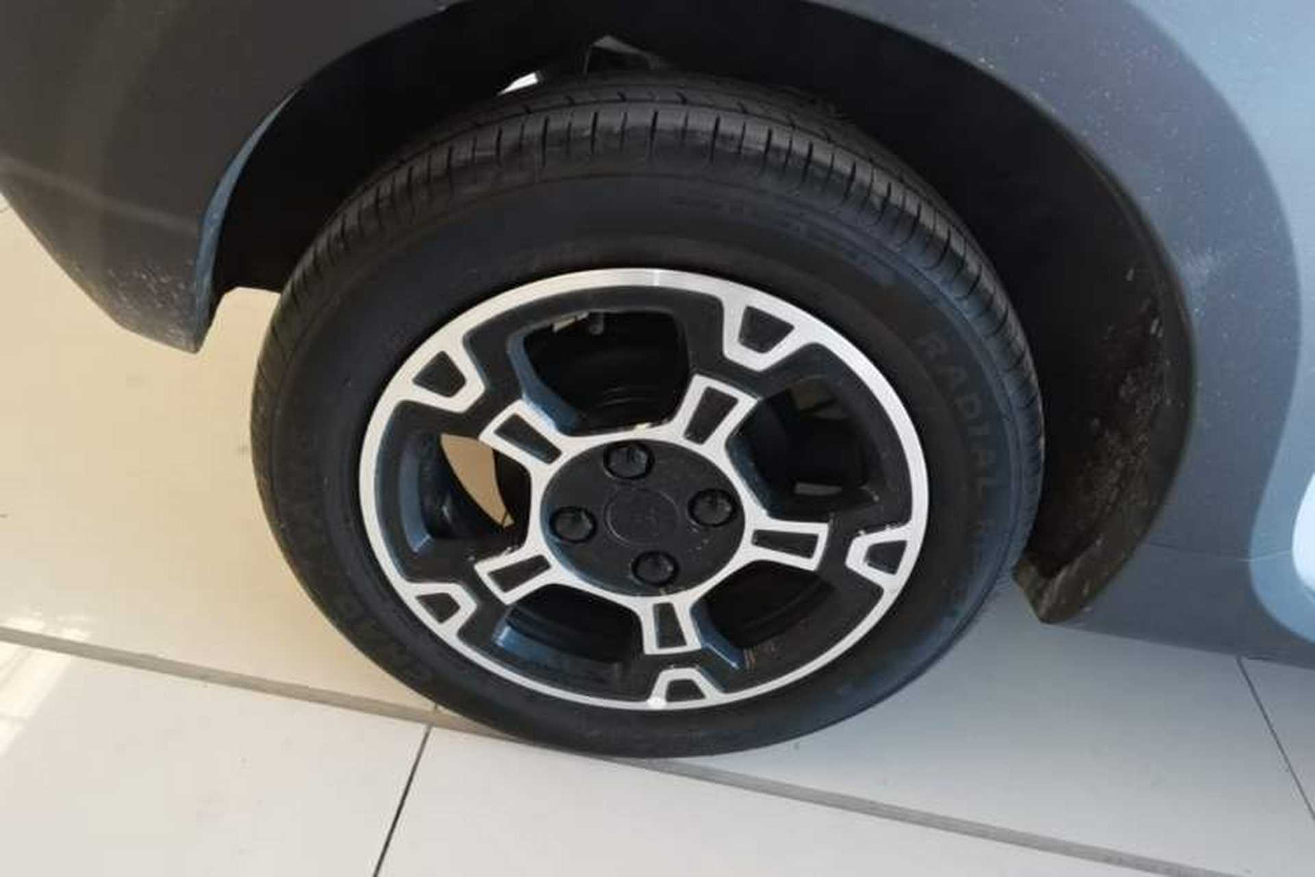 Used Geely Galaxy Panda 2024 200km Panda Rider Right Rear Wheel Hub