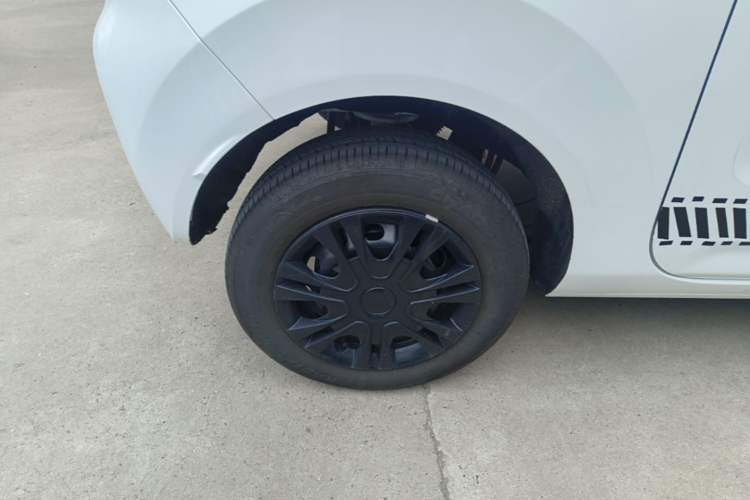 Used Geely Galaxy Panda 2024 Panda Mini 200km Endurance Bear Right Rear Wheel Hub
