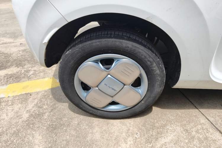 Used Geely Galaxy Panda 2024 Panda Mini 200km Endurance Bear Right Rear Wheel Hub