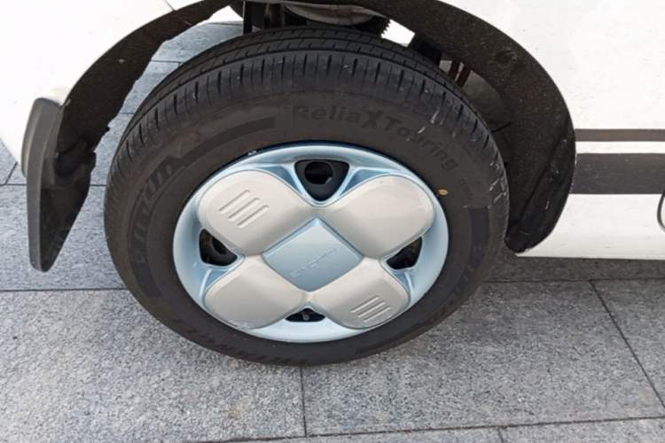 Used Geely Galaxy Panda 2024 Panda Mini 200km Endurance Bear Right Rear Wheel Hub