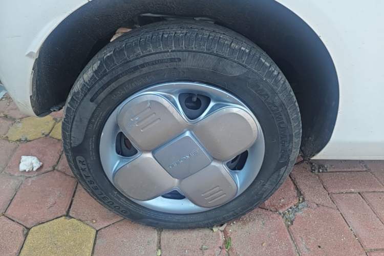 Used Geely Galaxy Panda 2024 Panda Mini 200km Endurance Bear Right Rear Wheel Hub
