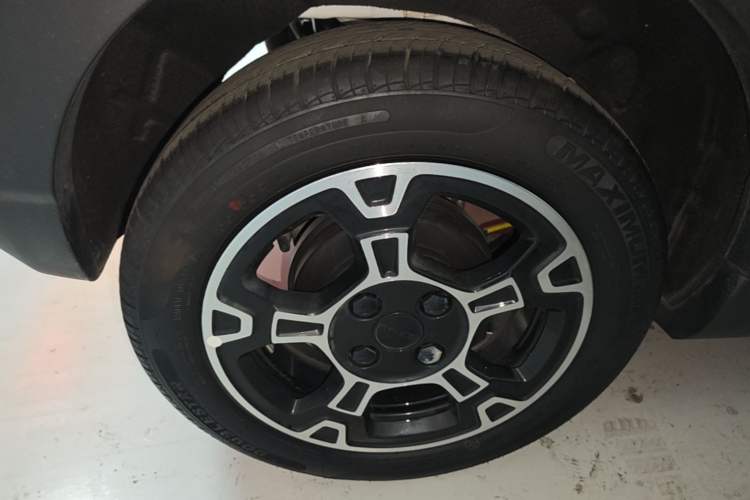 Used Geely Galaxy Panda 2024 200km Panda Rider Right Rear Wheel Hub