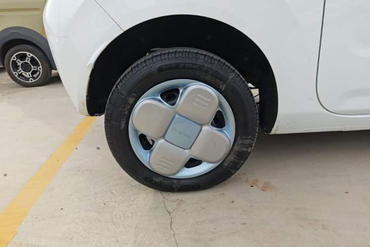 Used Geely Galaxy Panda 2024 Panda Mini 200km Endurance Bear Right Rear Wheel Hub