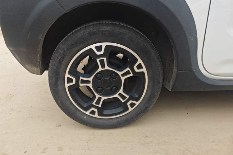 Used Geely Galaxy Panda 2024 200km Panda Rider Right Rear Wheel Hub