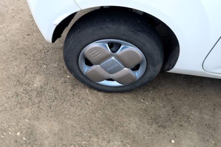 Used Geely Galaxy Panda 2024 Panda Mini 200km Endurance Bear Right Rear Wheel Hub
