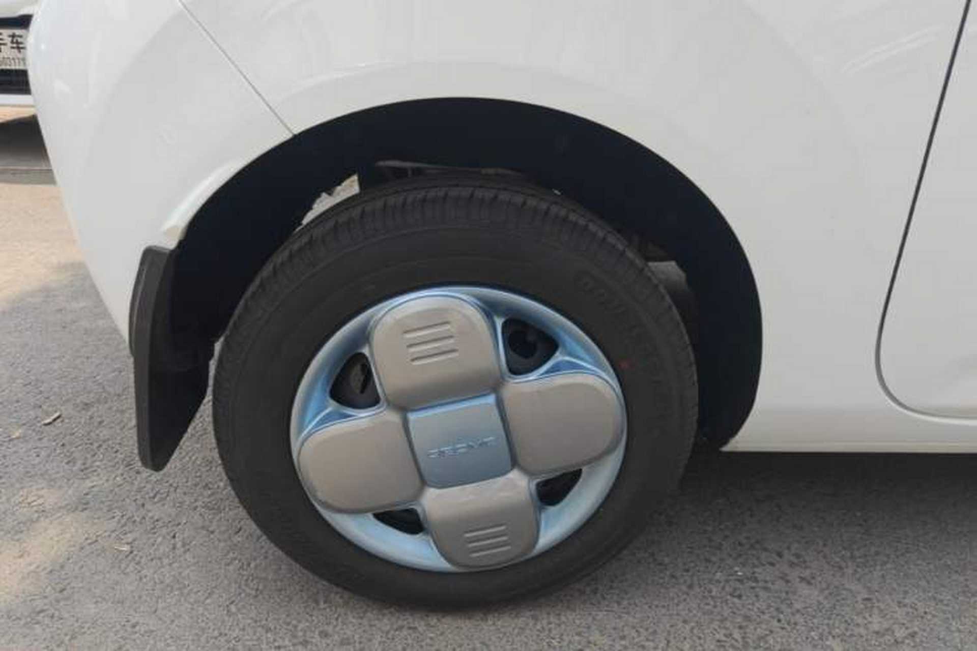 Used Geely Galaxy Panda 2024 Panda Mini 200km Dragon Edition Right Rear Wheel Hub