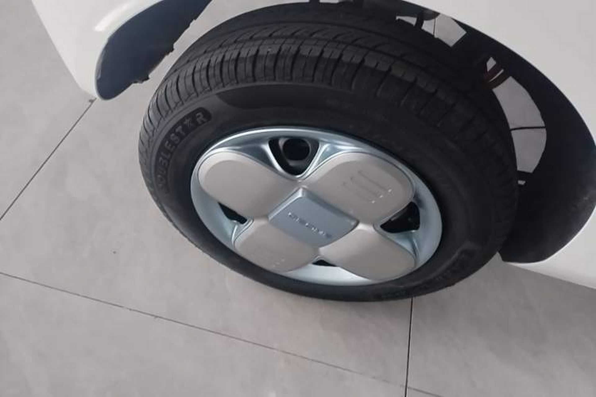 Used Geely Galaxy Panda 2024 Panda Mini 200km Endurance Bear Right Rear Wheel Hub