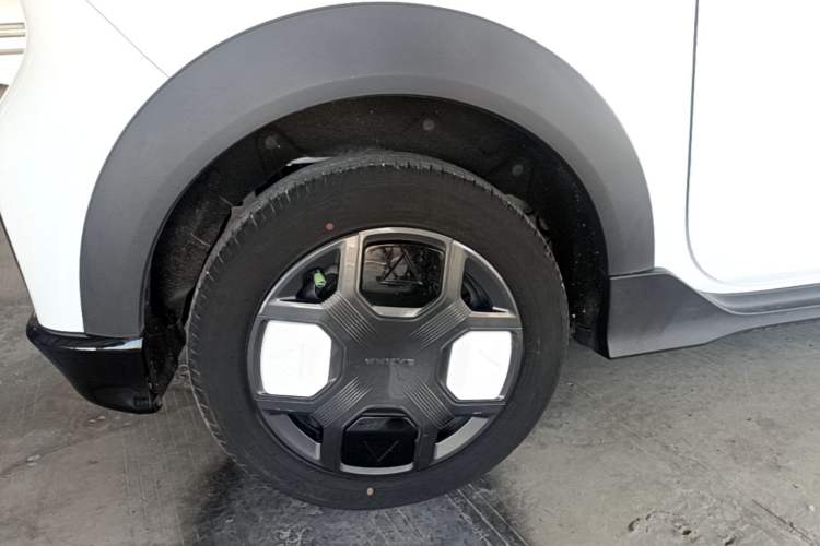 Used Geely Galaxy Panda 2024 200km Panda Kart Right Rear Wheel Hub