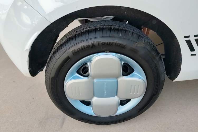 Used Geely Galaxy Panda 2024 Panda Mini 200km Endurance Bear Right Rear Wheel Hub